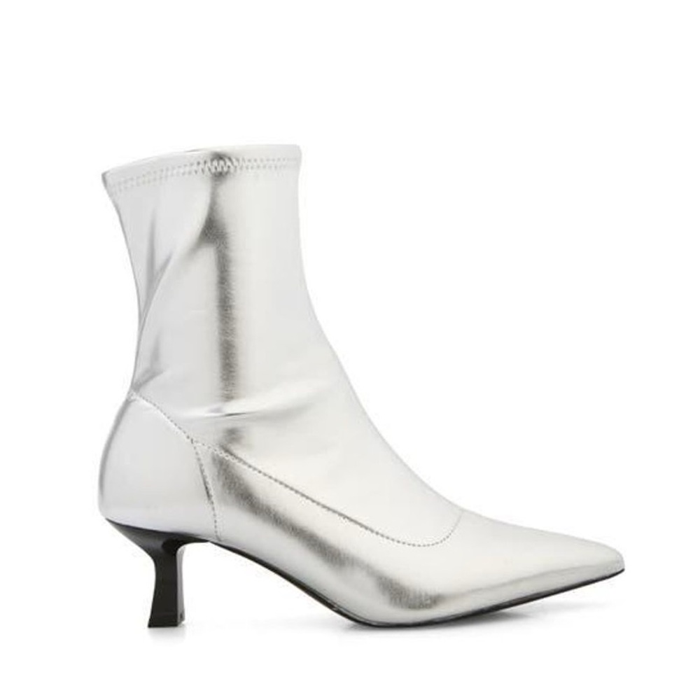 ABOUND Women's Erinn Silver Ankle Boot Kitten Heel Shoes Size 7.5 NEW - Picture 2 of 9